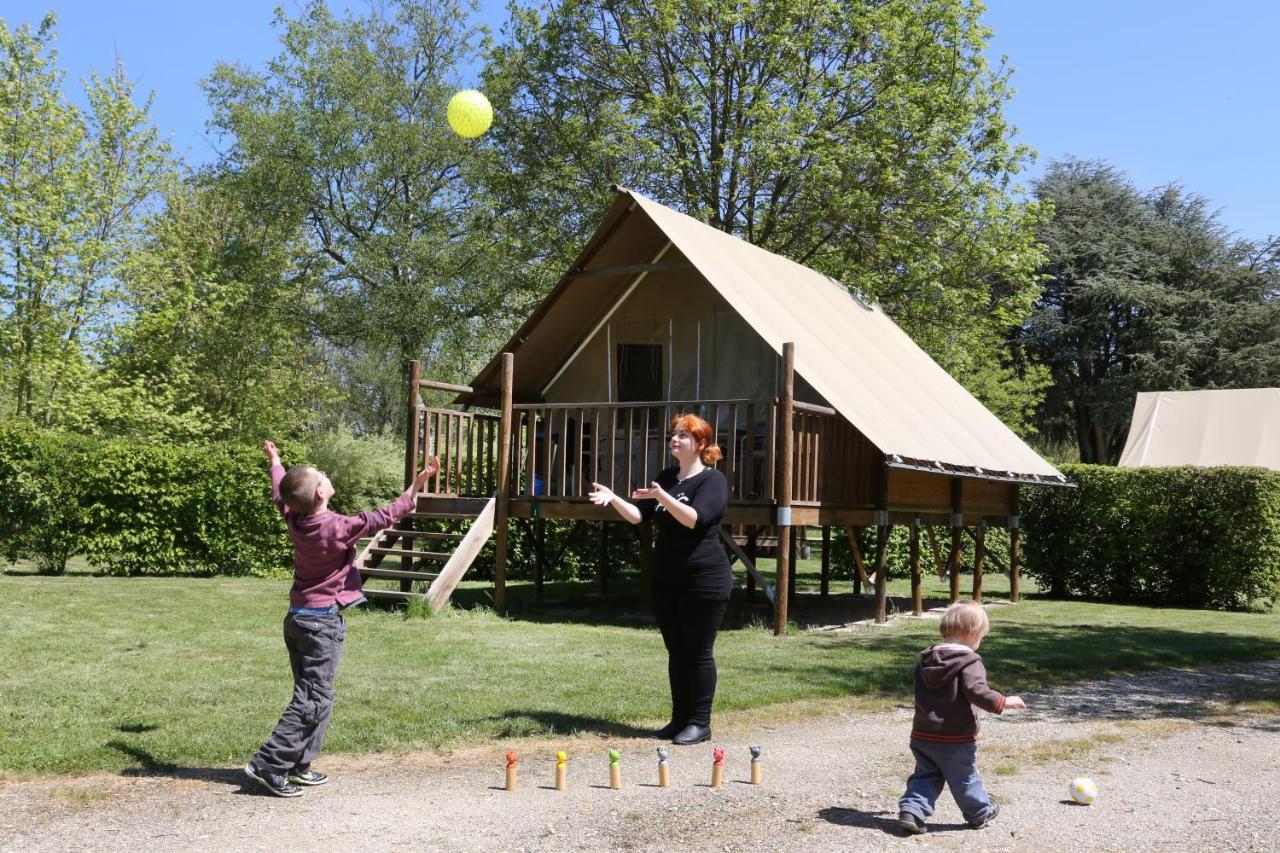 Camping Le Nid Du Parc Villars-les-Dombes Kültér fotó