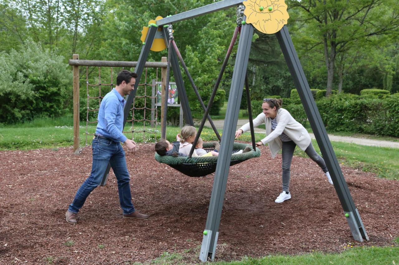 Camping Le Nid Du Parc Villars-les-Dombes Kültér fotó