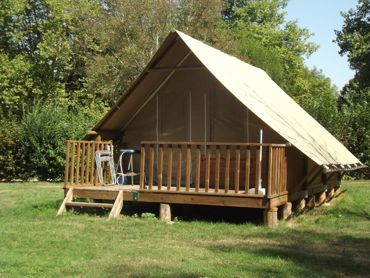 Camping Le Nid Du Parc Villars-les-Dombes Kültér fotó