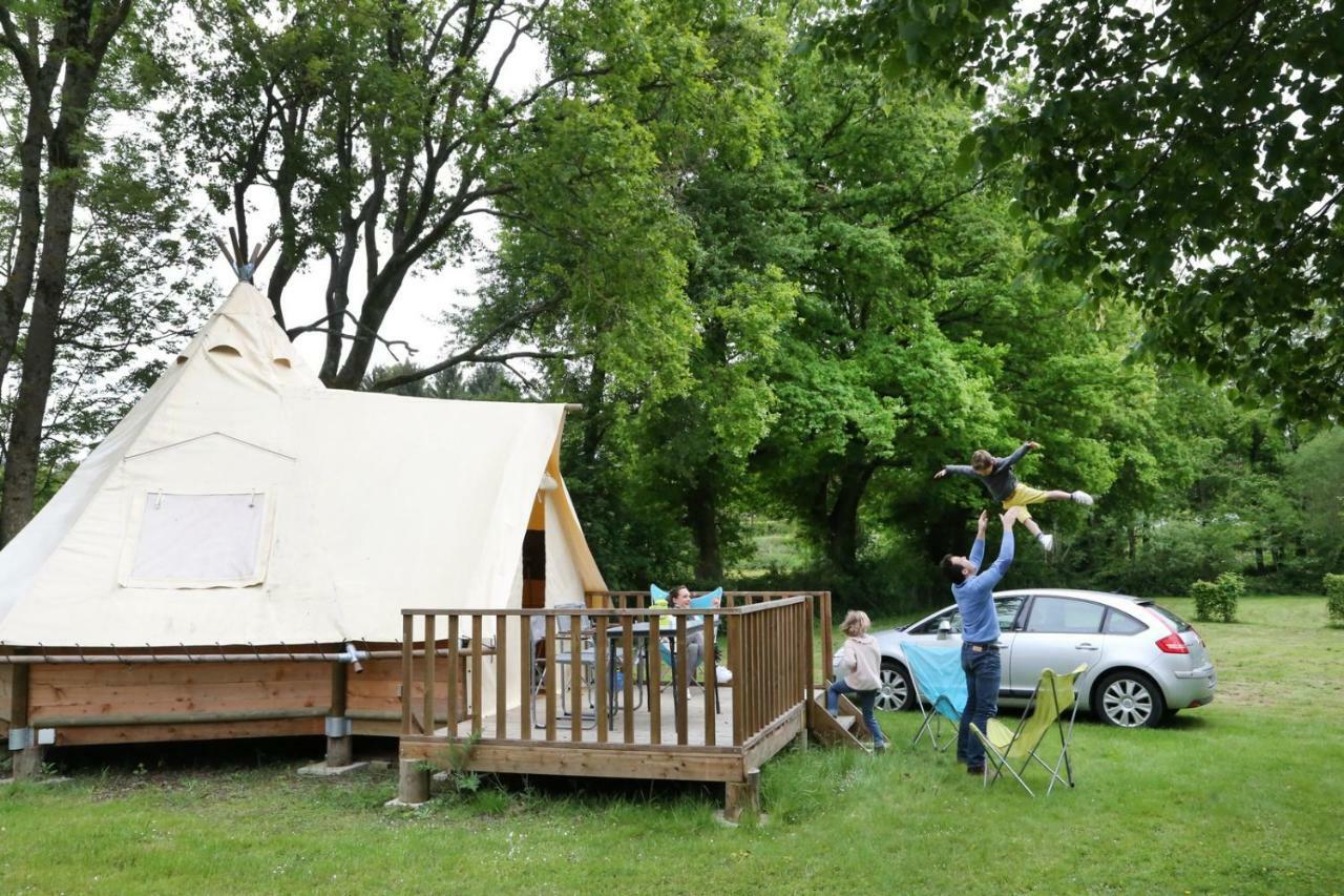 Camping Le Nid Du Parc Villars-les-Dombes Kültér fotó