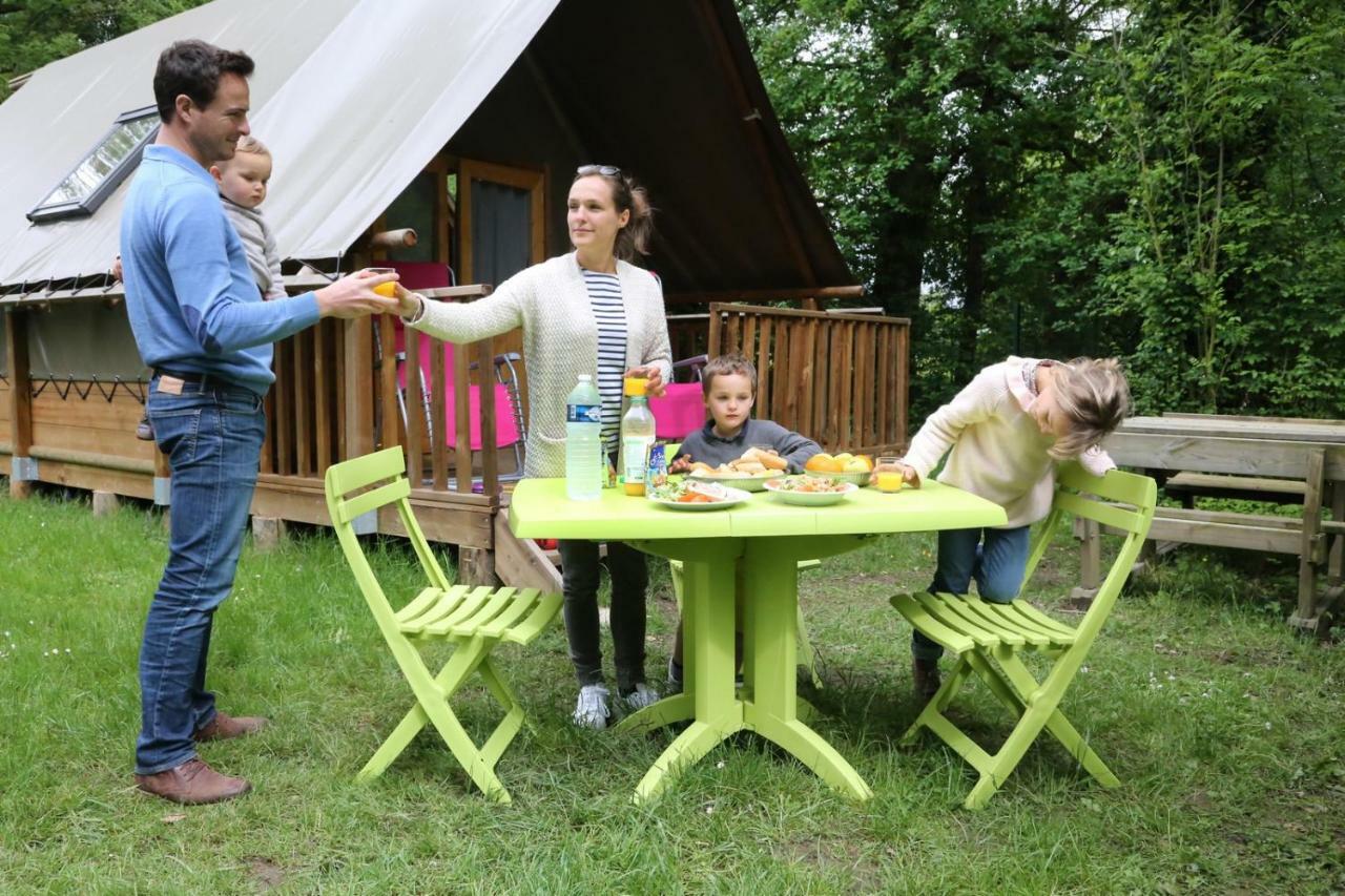 Camping Le Nid Du Parc Villars-les-Dombes Kültér fotó